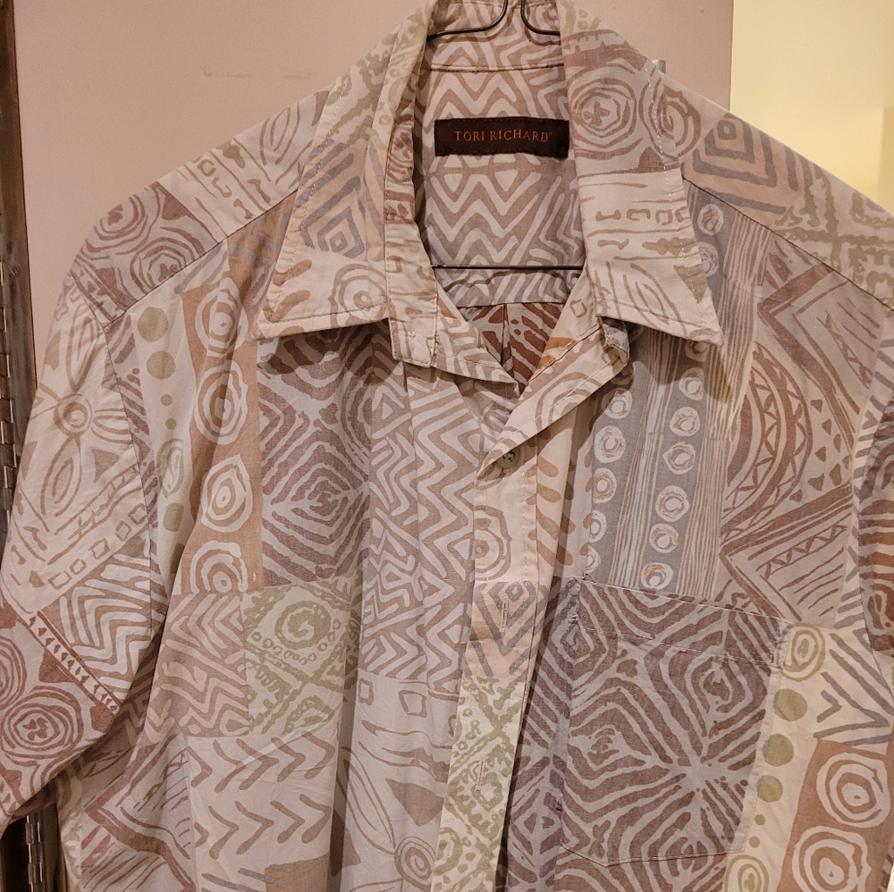 Tori Richard aloha shirt- Sz small